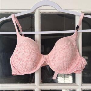 Body by Victoria Women's Lace Underwire Bra - Pink